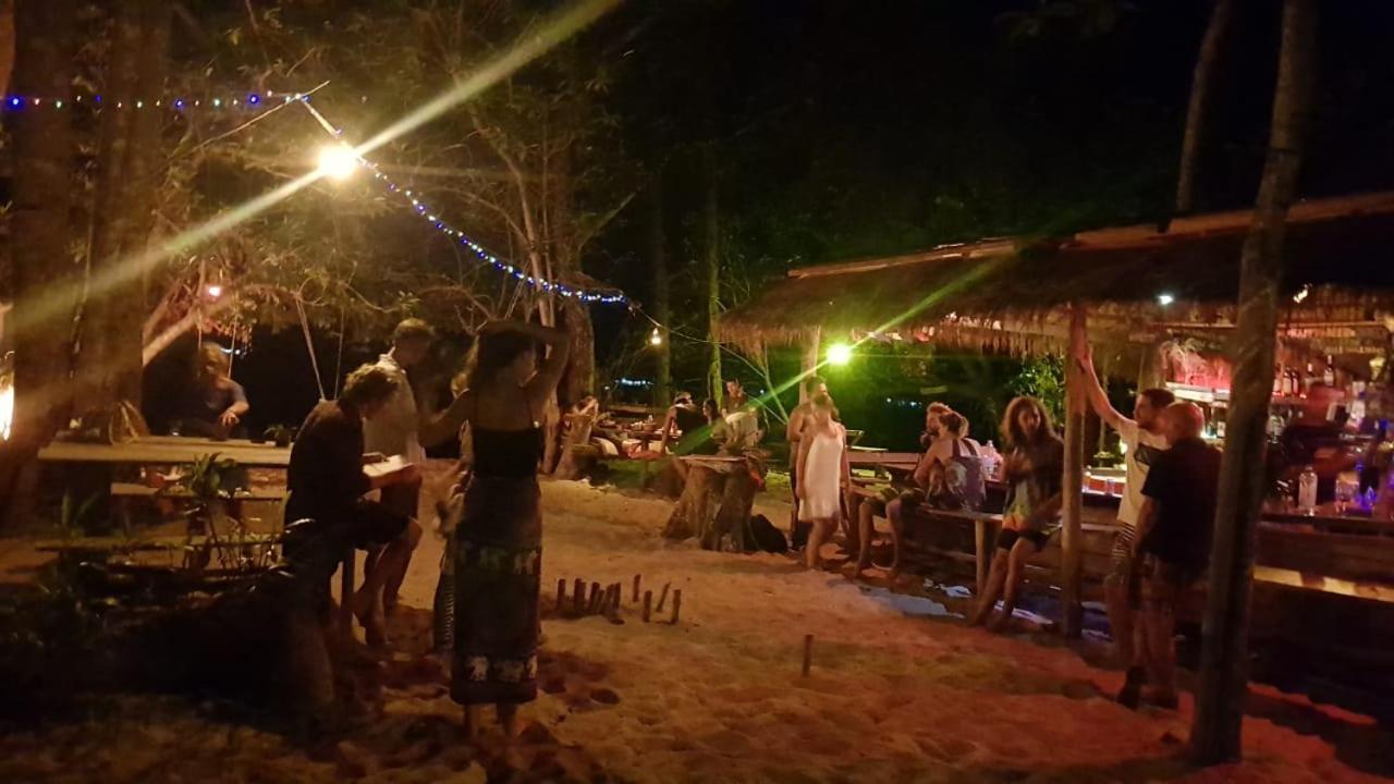 Crusoe Koh Takiev Island Hotel Koh Ta Kiev ภายนอก รูปภาพ