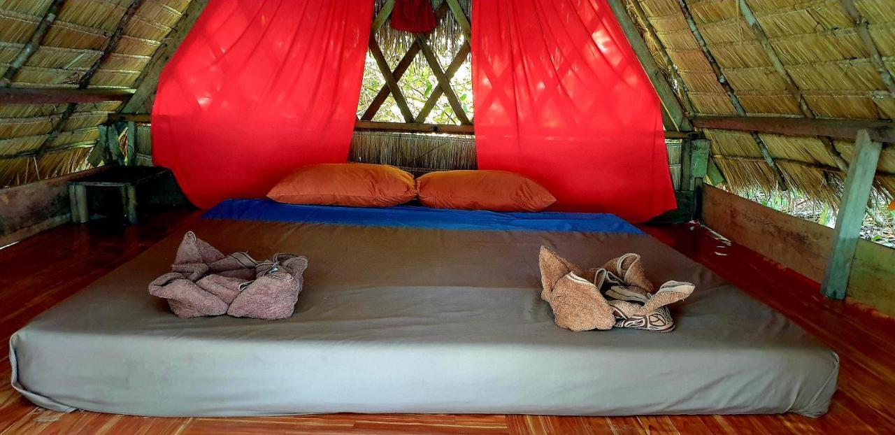 Crusoe Koh Takiev Island Hotel Koh Ta Kiev ภายนอก รูปภาพ