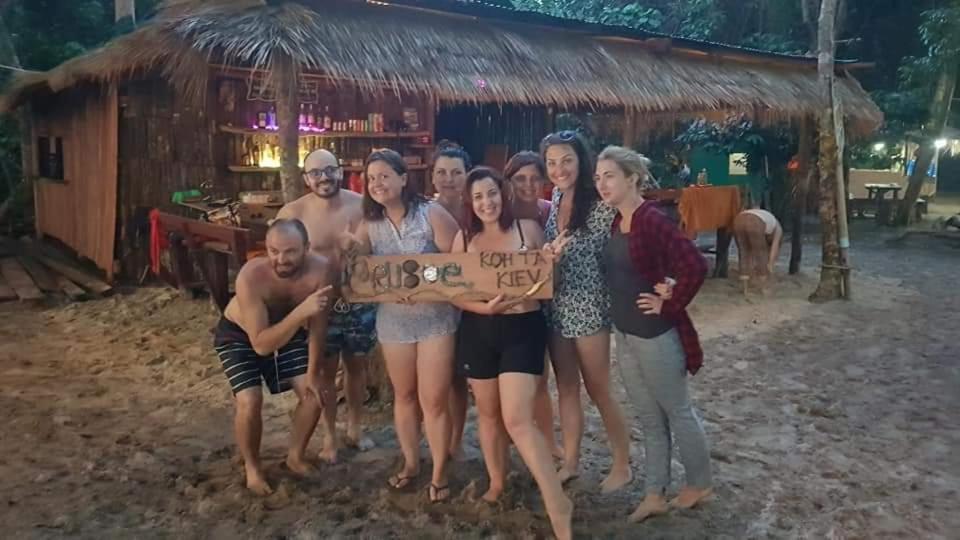 Crusoe Koh Takiev Island Hotel Koh Ta Kiev ภายนอก รูปภาพ
